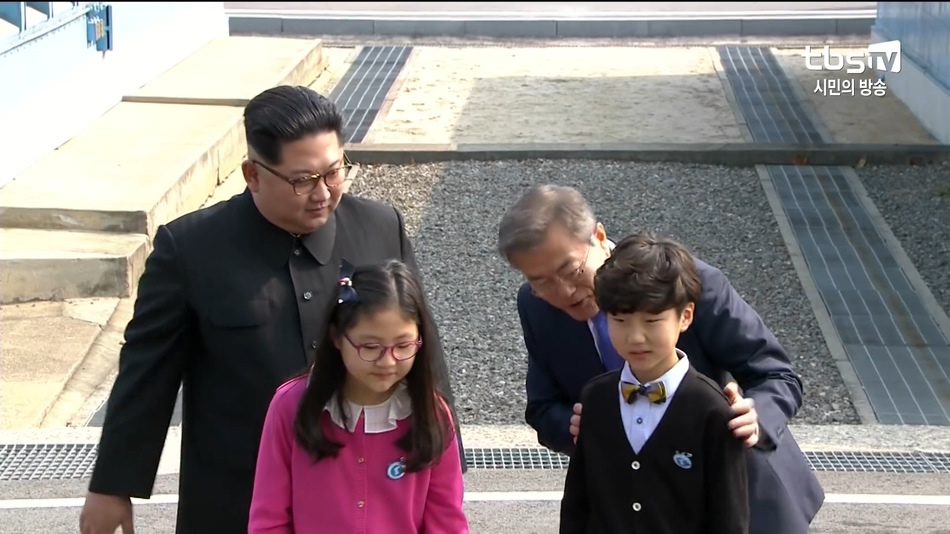 2018 남북정상회담 특집 김어준의 뉴스공장.mp4_20180430_004202.086.jpg