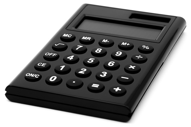 calculator-168360_640.jpg