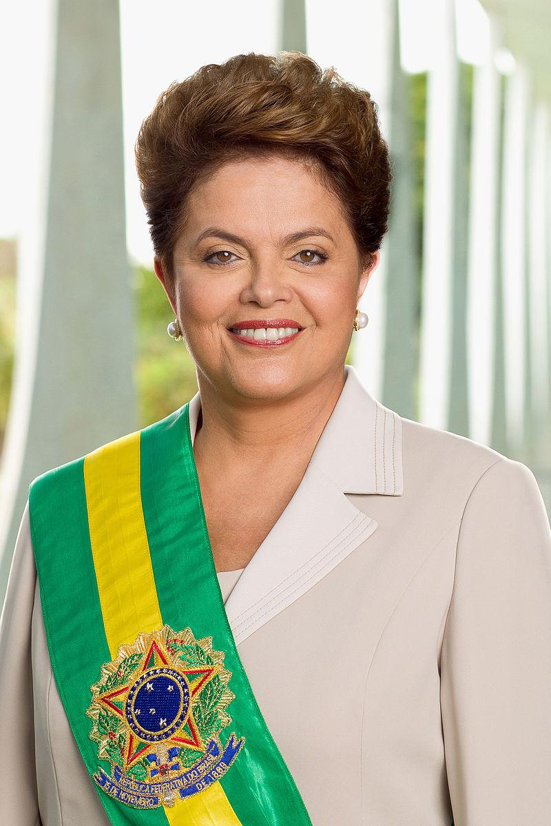 800px-Dilma_Rousseff_-_foto_oficial_2011-01-09.jpg