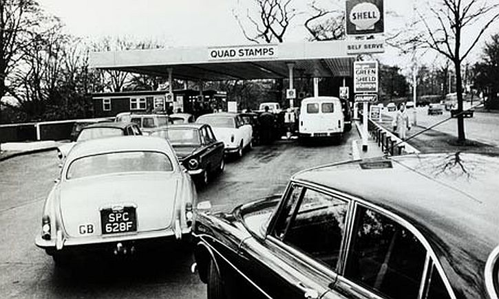 british-motorists-queue-for-petrol-during-the-1973-oil-crisis.jpg