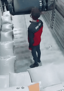 i014270689696.gif
