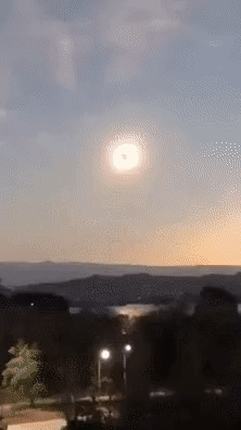 e_s77630d001_3f824a0e18ef667237338ff026ab0ce3ec2d08d0.gif