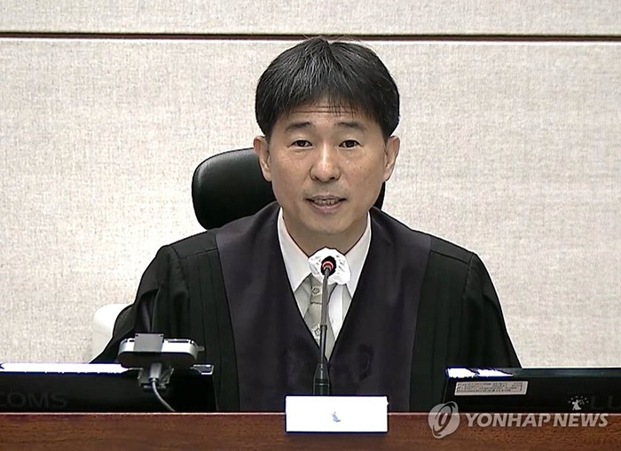 지귀연 선고.jpg