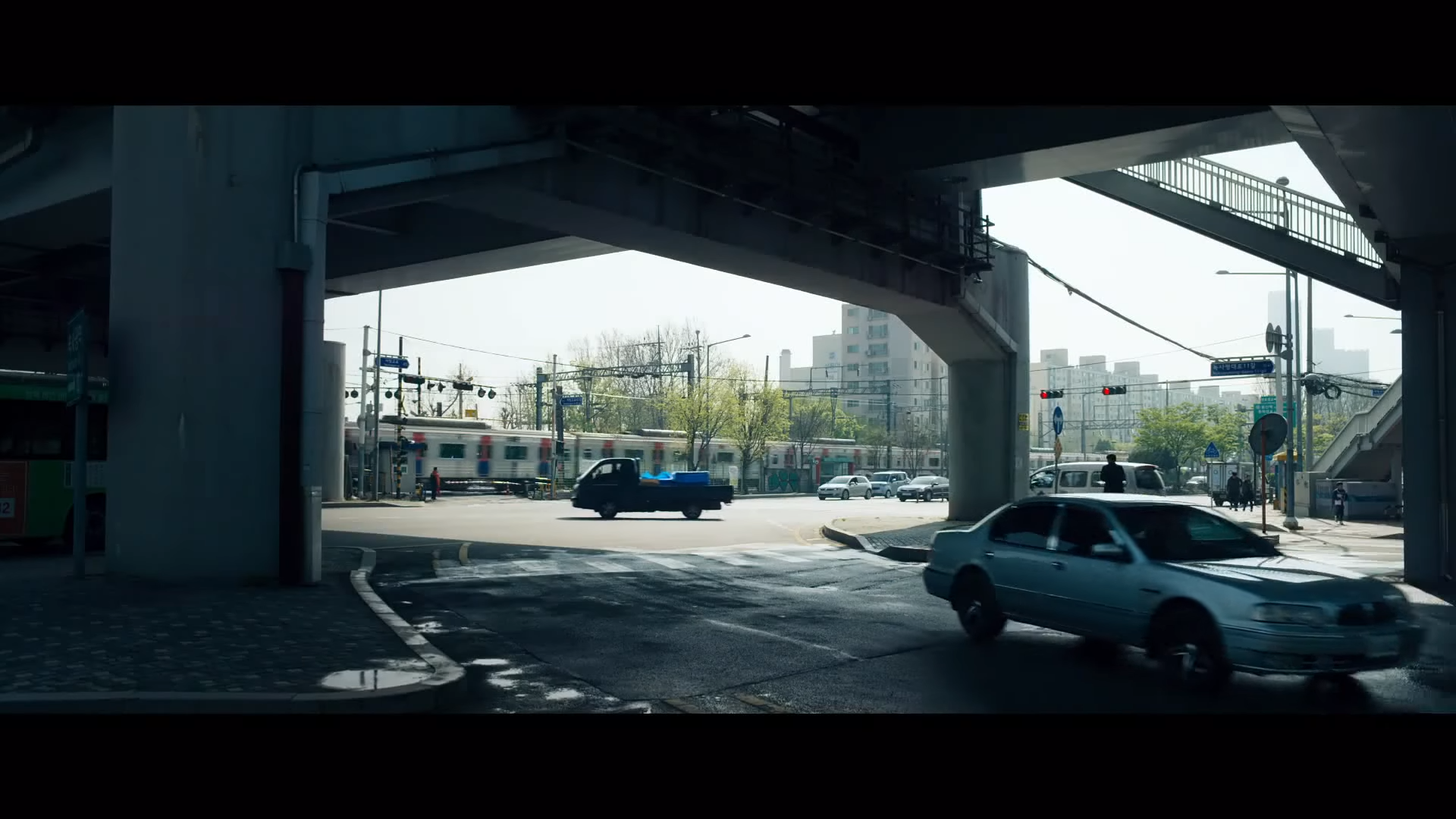 영화 '어느날' 메인 예고편 0-0 screenshot.png