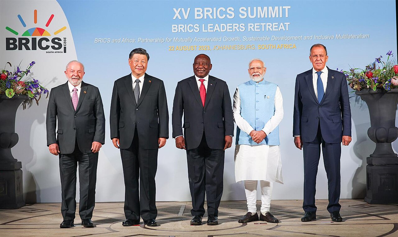 2023_BRICS_Summit_family_photographs_출처 인도 ‘Press Information Bureau’.jpg