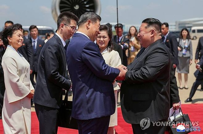 김정은 시진핑.jpg