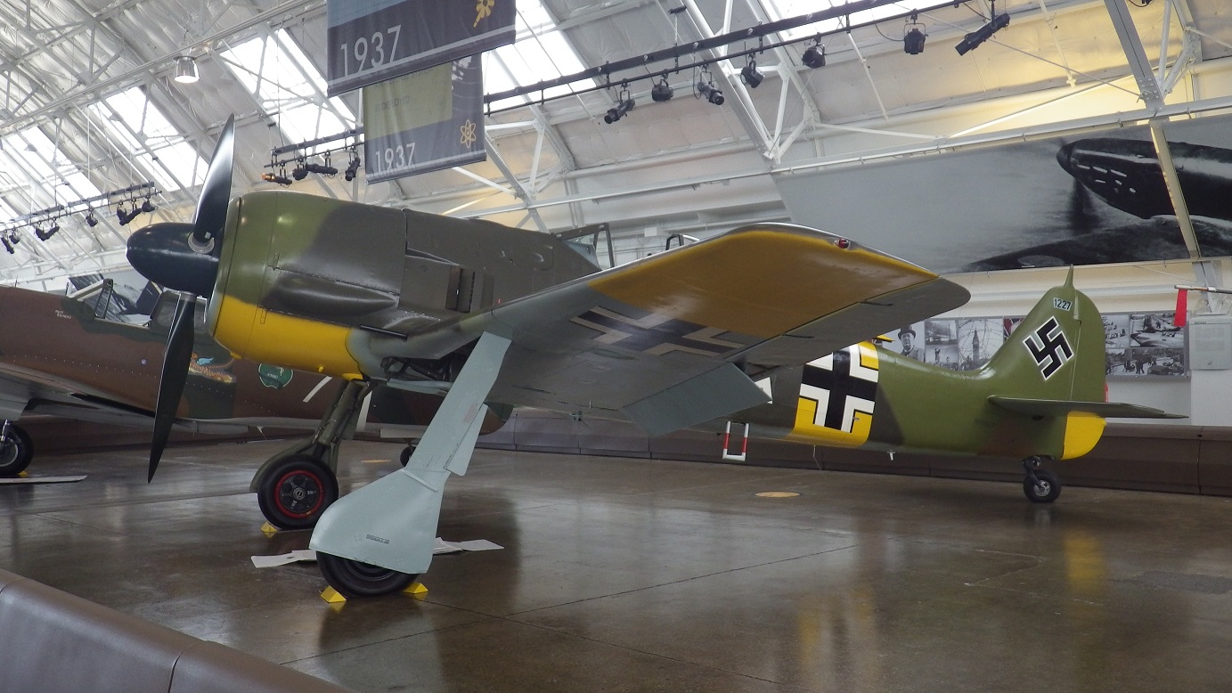 Fw190A-5_of_Flying_Heritage_Collection.jpg