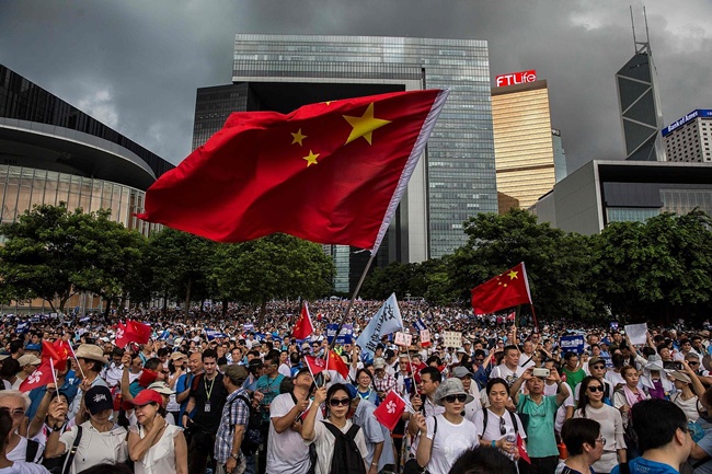 2019년 홍콩에서 일어난 친중국 시위1111.jpg
