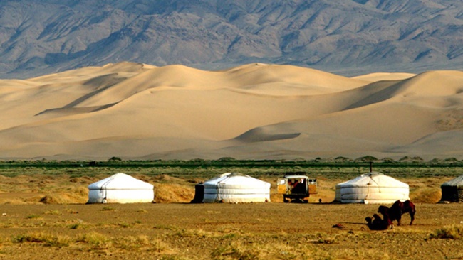 몽골 유목민 삶.jpg