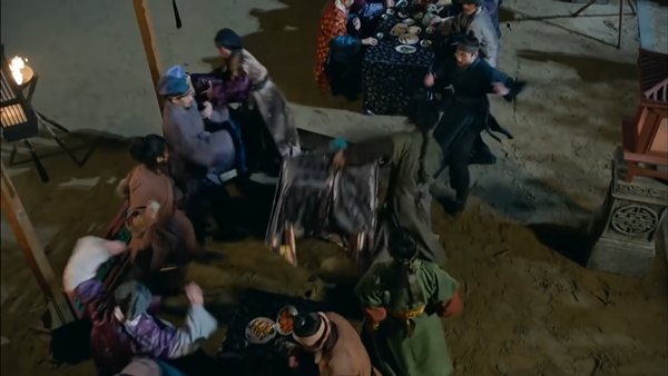 책상 엎는거.png