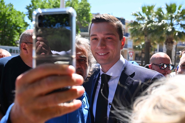 지지자들과 셀카.jpg