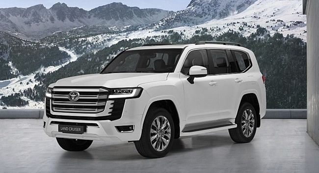 토요타 J300 랜드크루저.jpg