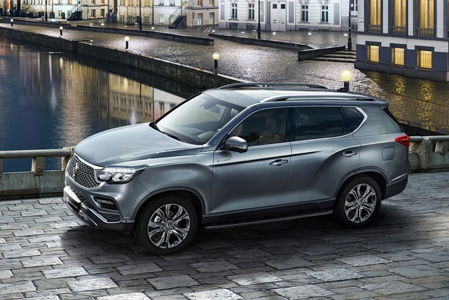 쌍용 렉스턴 2020.jpg