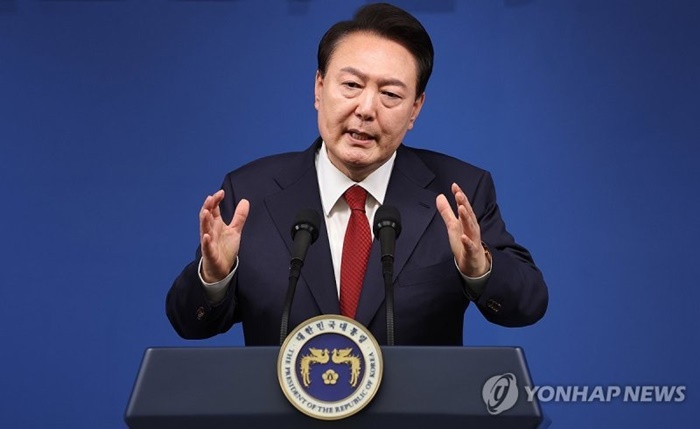 가지회견 하는 윤석열 연합뉴스.jpg