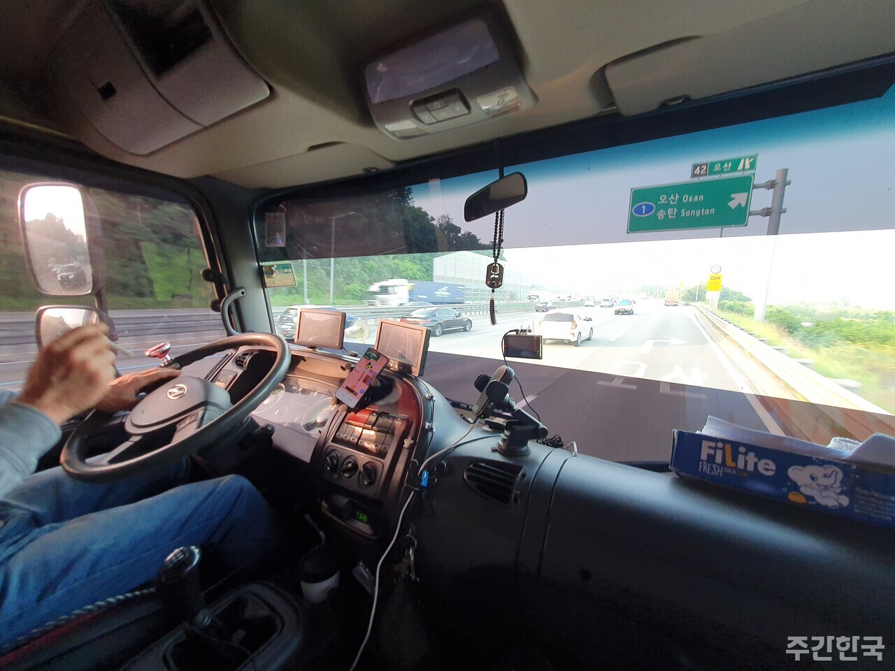 05.jpg