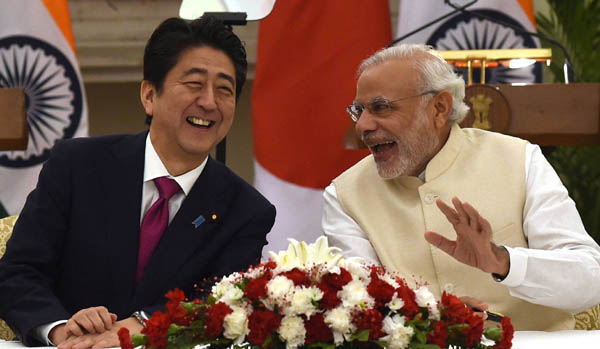 아베 모디_출처 AFP-JIJI.jpg