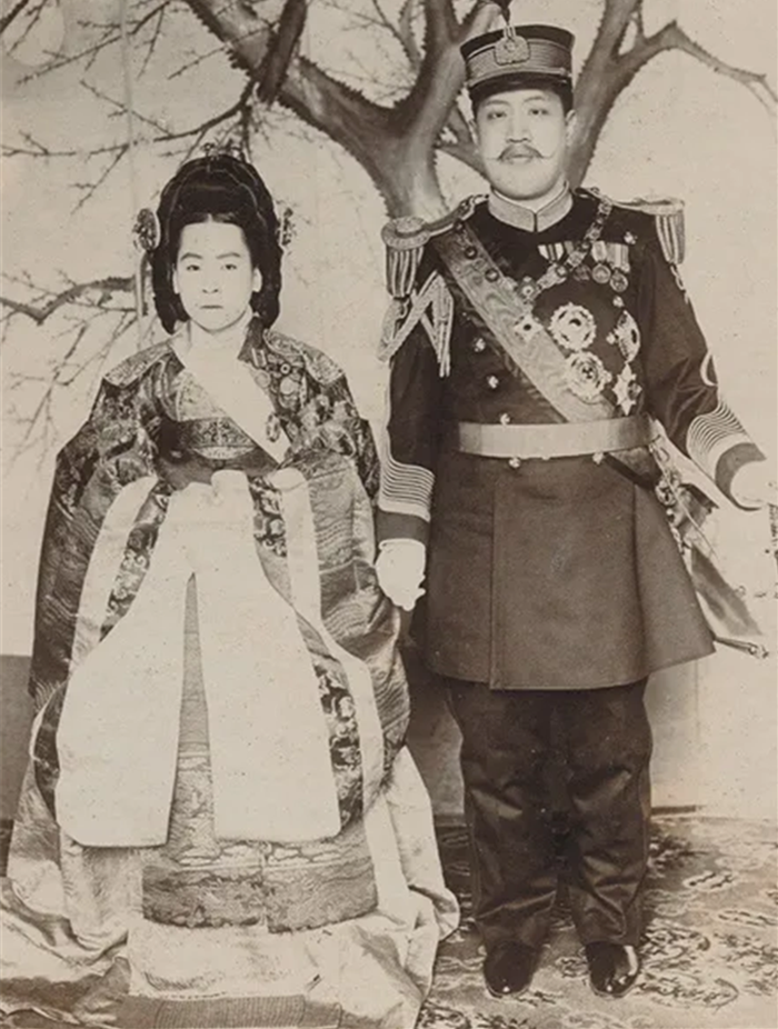 순종과 순정효황후.png