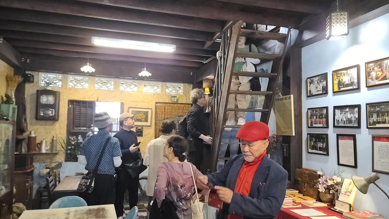 v12-가파른 계단.jpg