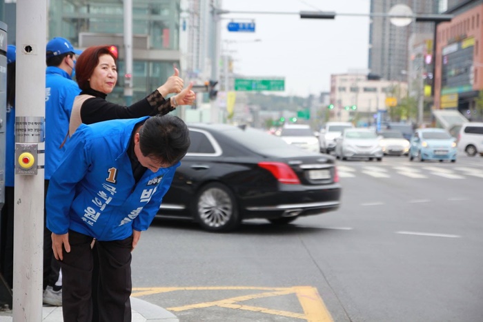 박형룡 유세.jpg