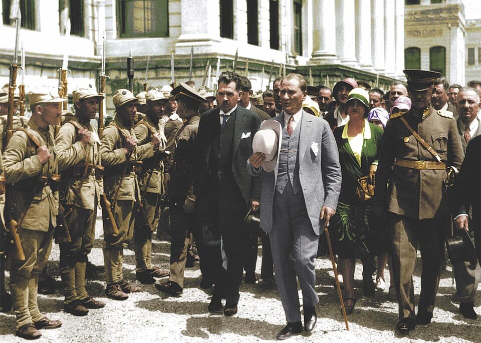 Ataturk-hatreform.jpg