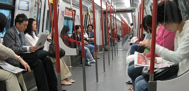 홍콩 지하철.jpg