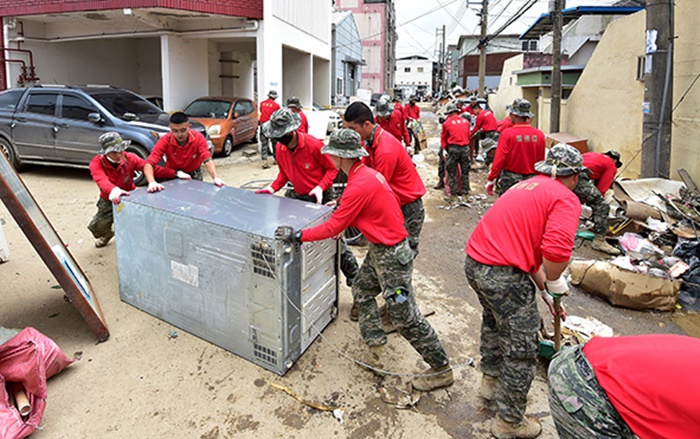 해병대 수해복구 뉴시스.jpg
