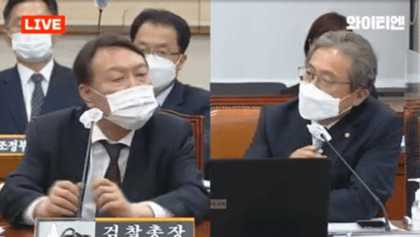 당시 영상 책상쾅.gif